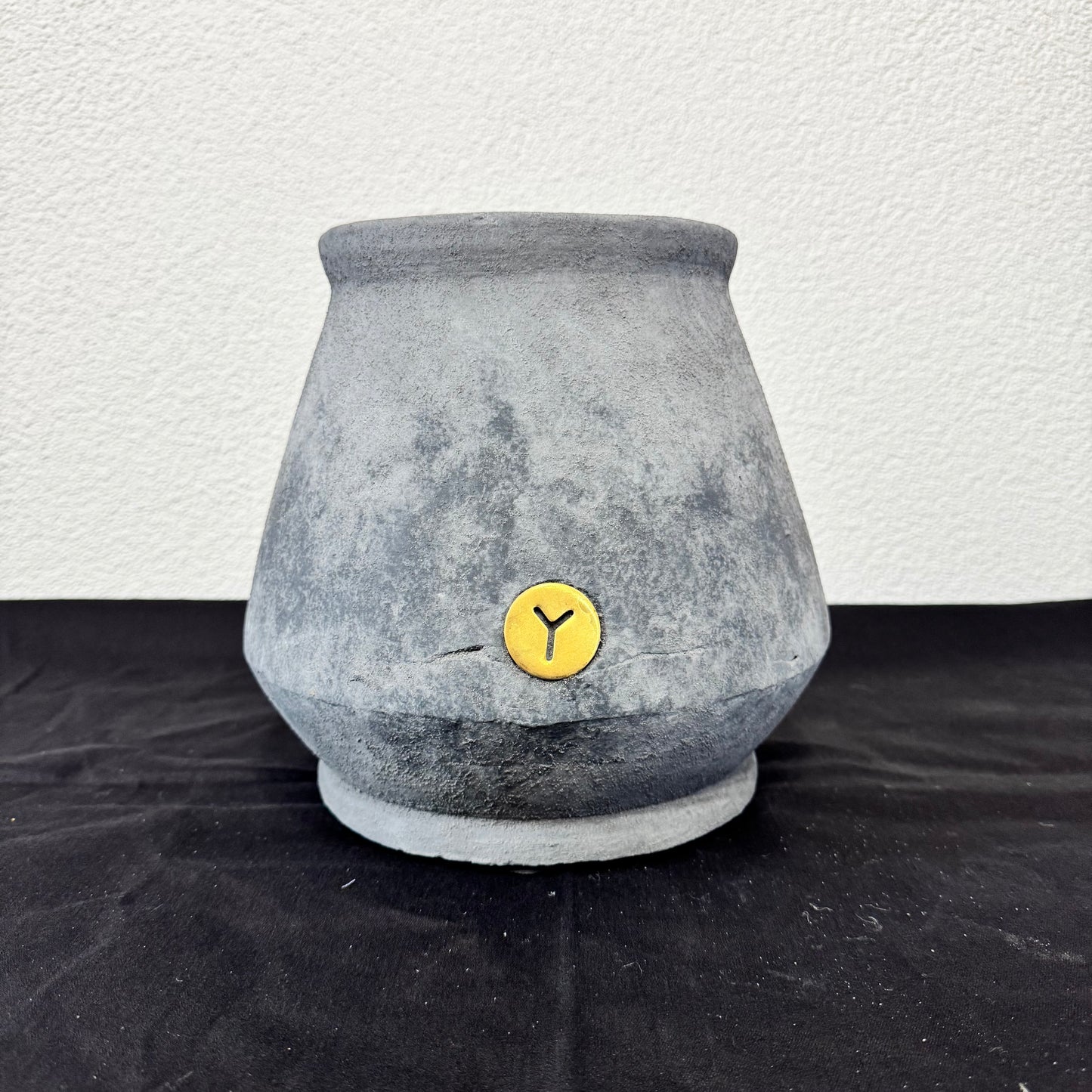 BRYNXZ planter grandeur Large stone Black D.26 H.24