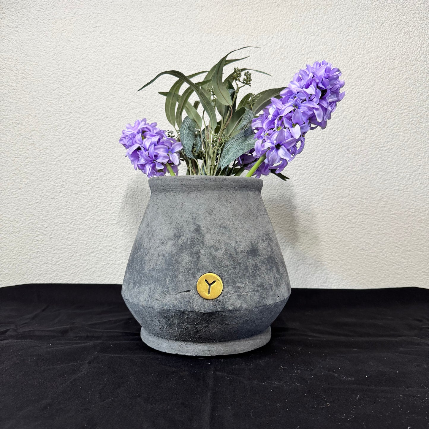 BRYNXZ planter grandeur Large stone Black D.26 H.24