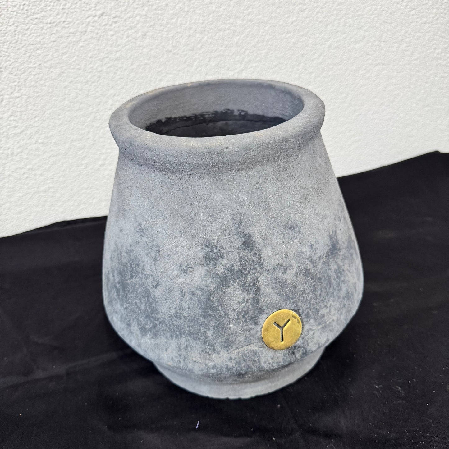 BRYNXZ planter grandeur Large stone Black D.26 H.24