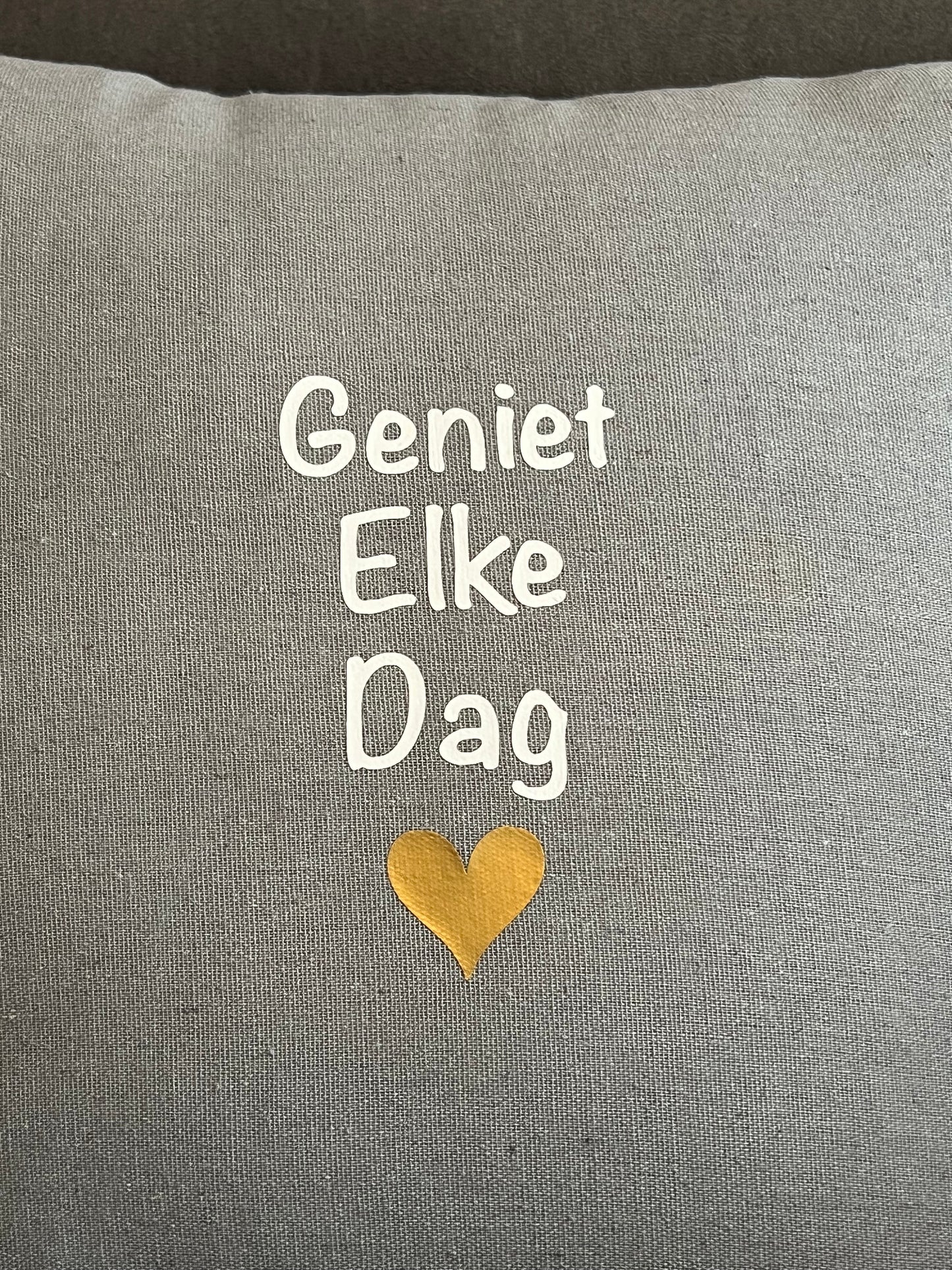 Kussen Geniet Elke Dag 40x40 cm