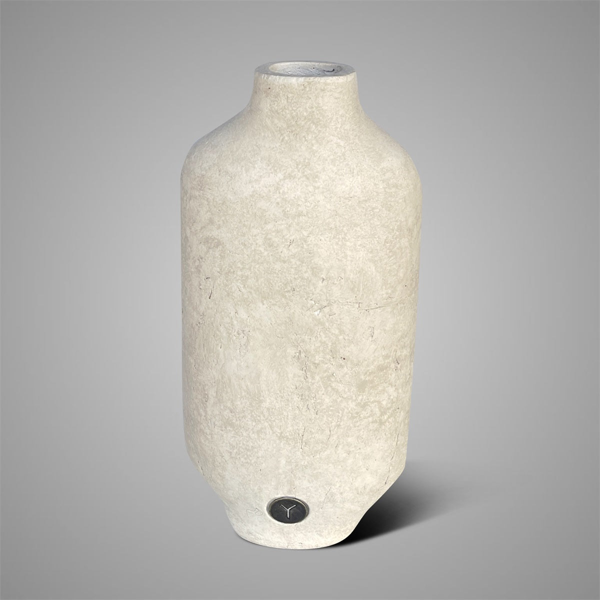 Hoge ovale Brynxz vaas met slanke hals in Majestic Taupe