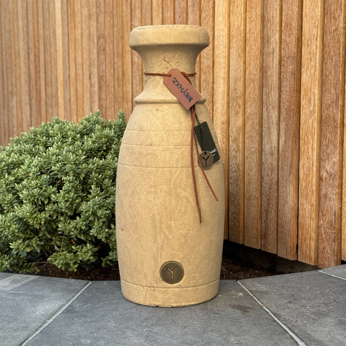 Brynxz decoratieve fles met lijnen en koord Majestic Taupe L