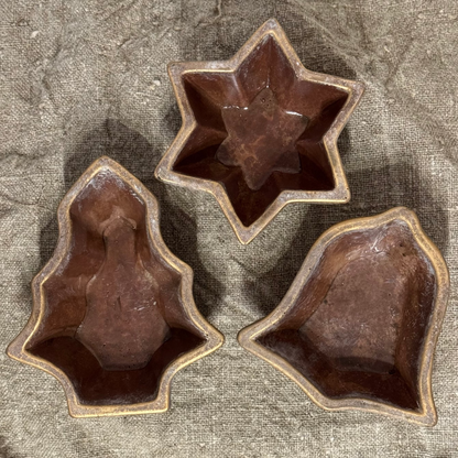 BRYNXZ Sort. of 3 Plates X-Tree/Star/Bell Jewel D.17 H.5